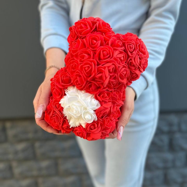 Медведь с белым сердцем в Долгопрудном