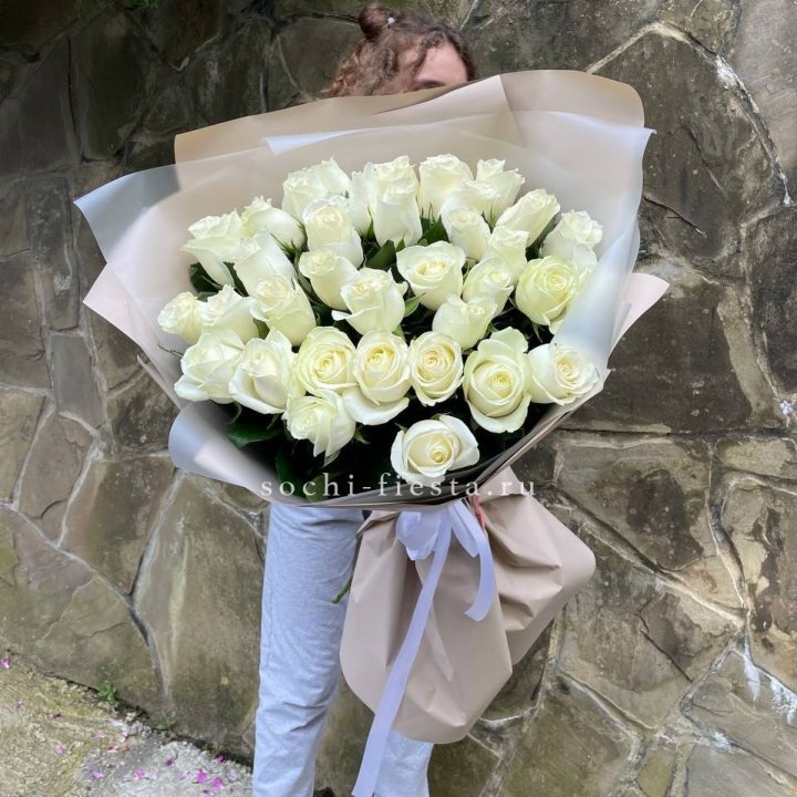 35 голландских роз в Долгопрудном