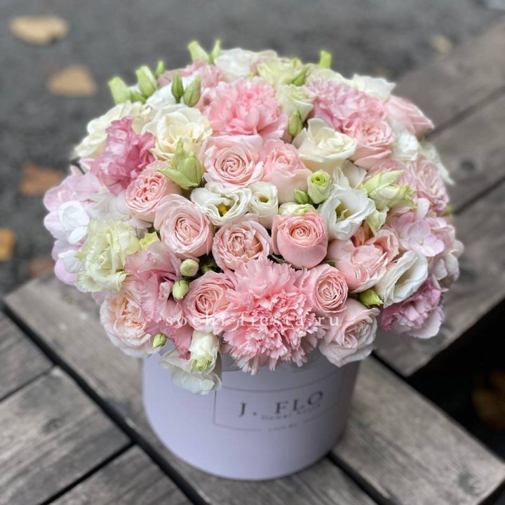 Цветочный бокс "Люксур" в Долгопрудном