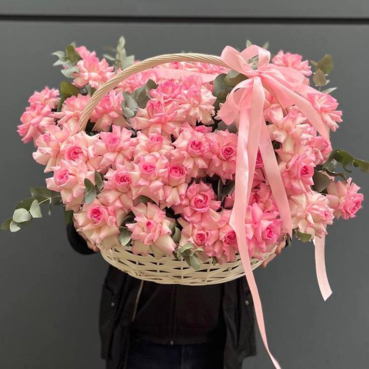 51 розовая роза в корзине в Долгопрудном