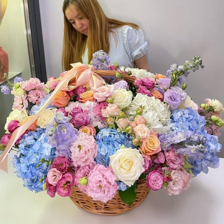 Авторская корзина "Экстра" с доставкой в Долгопрудном