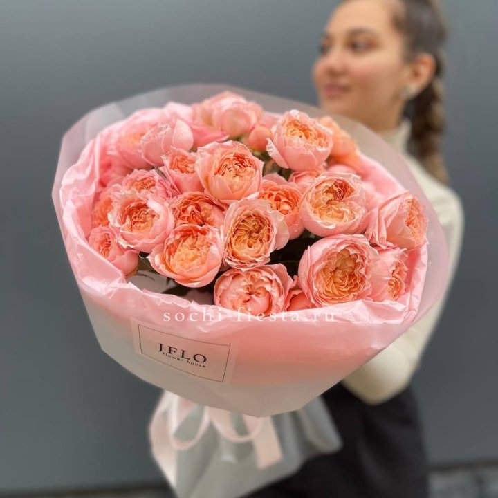 Букет из пионовидных роз Джульетта в Долгопрудном