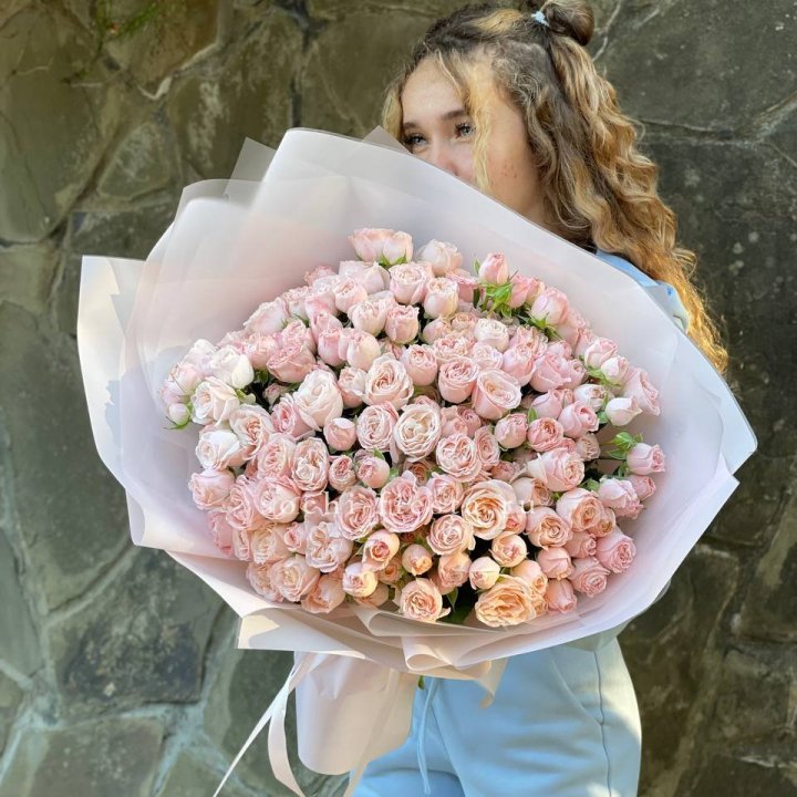 45 роза бомбастик Крем в Долгопрудном