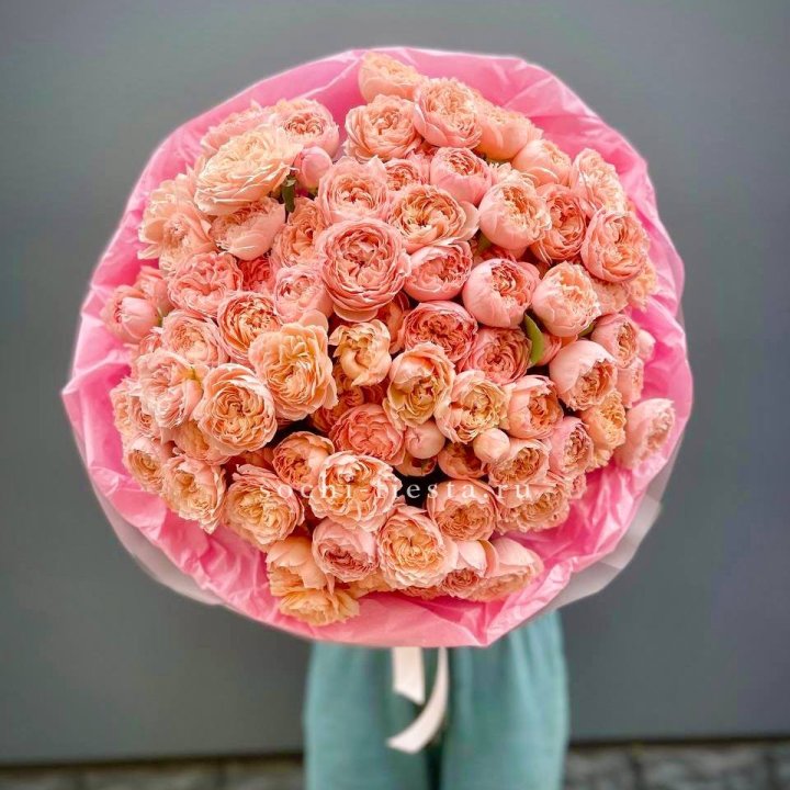 Букет кустовых пионовидных роз Джульетта "Принцесса" в Долгопрудном