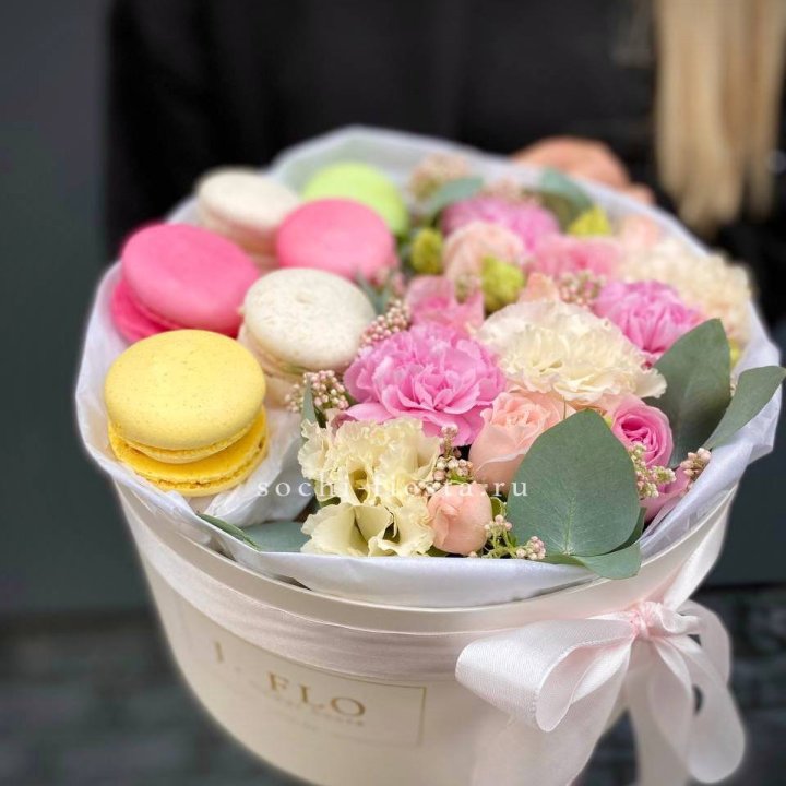 Бокс с макаронс "Тендернес" с доставкой в Долгопрудном