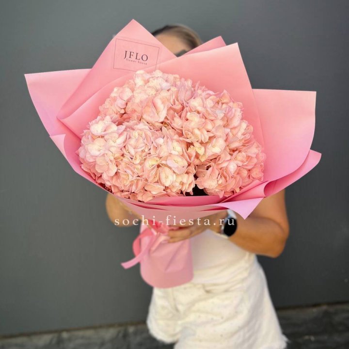 Букет гортензий "Крем" в Долгопрудном