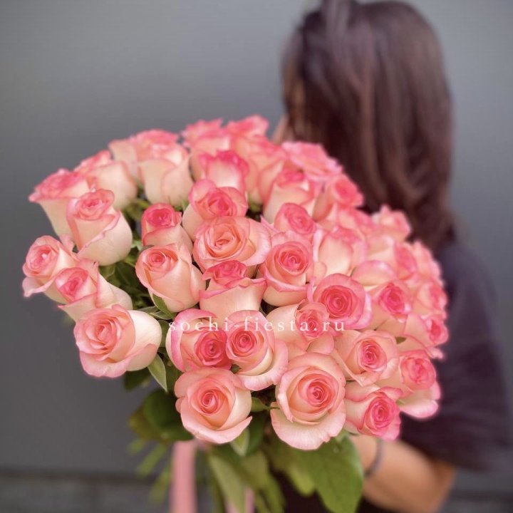Охапка Роз Джумилия в Долгопрудном