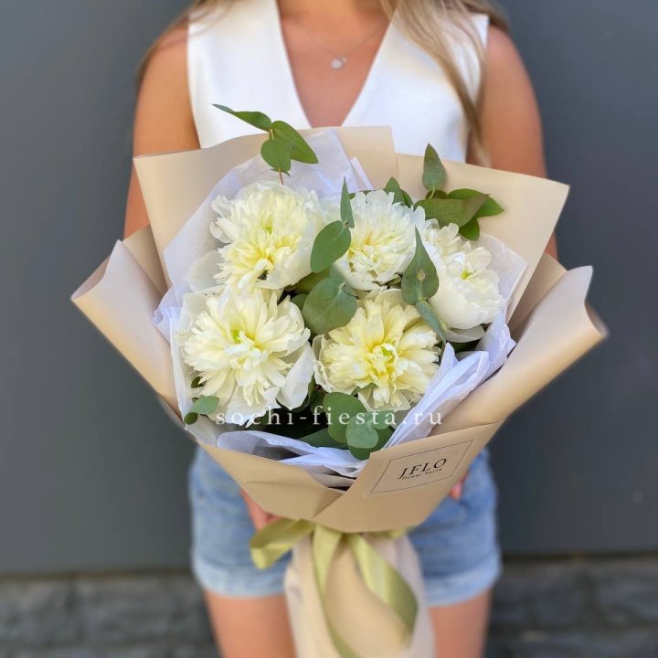  Букет белых пионов в Долгопрудном