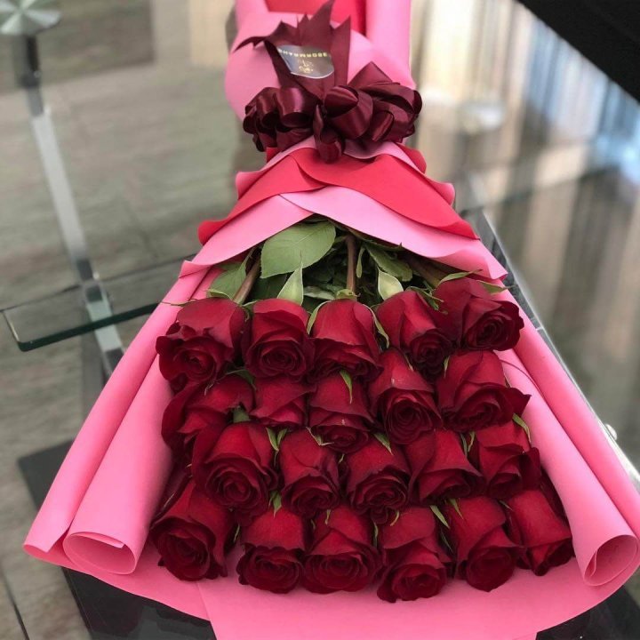 21 красная роза "Элеганс" в Долгопрудном