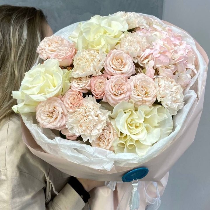 Дизайнерский букет "Джентел" в Долгопрудном