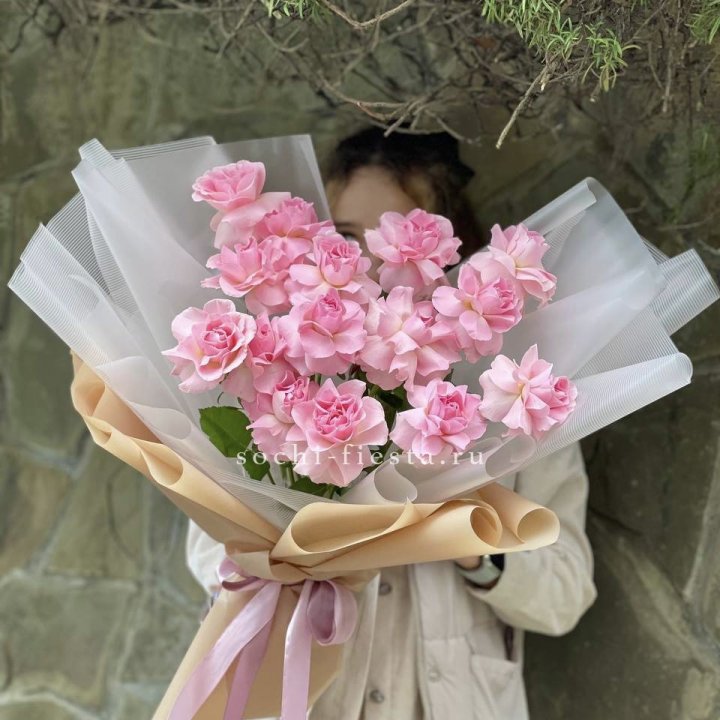 Букет из 15 французских роз Пинк дрим в Долгопрудном