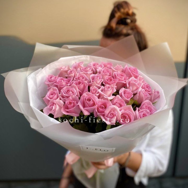 Букет розовых роз  в Долгопрудном
