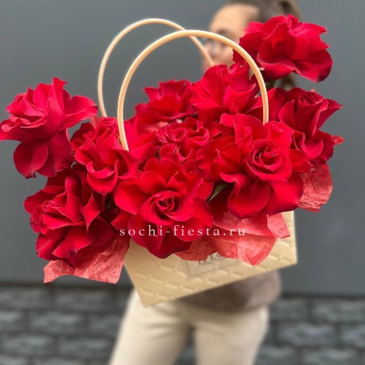 Французские розы в сумочке в Долгопрудном