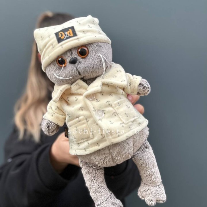 Кот Басик в пижаме в Долгопрудном