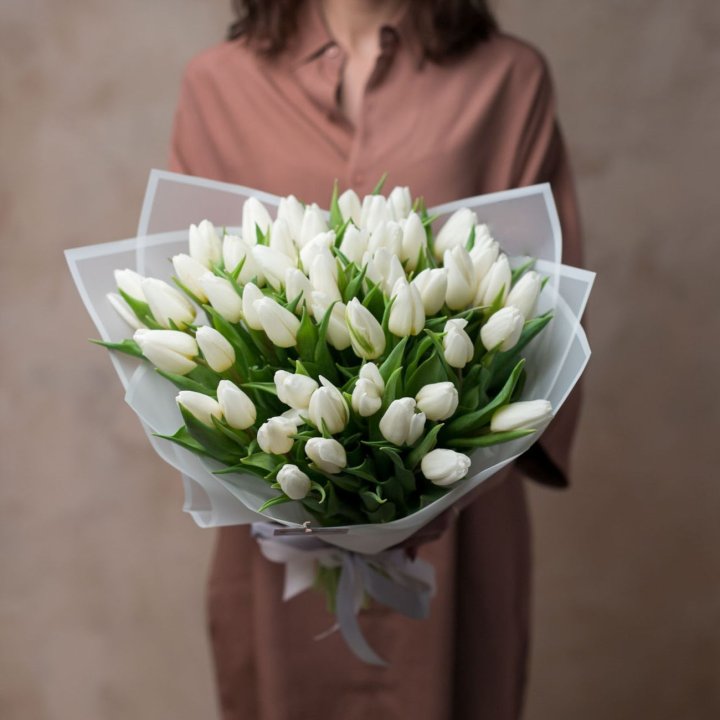 51 белый тюльпан в Долгопрудном