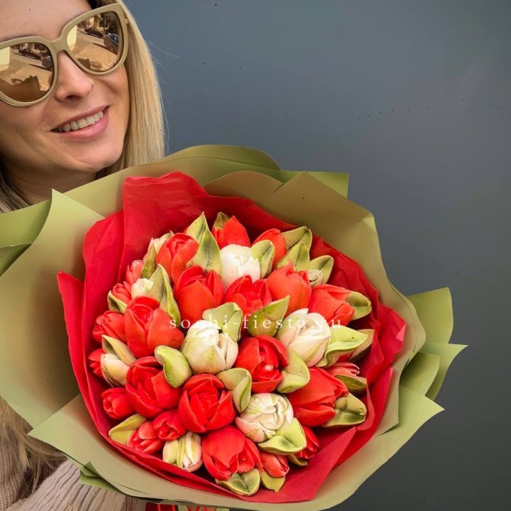 Зефирный букет из тюльпанов с доставкой в Долгопрудном